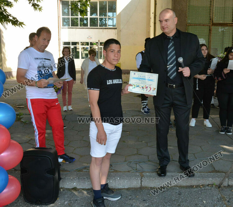 Хасковската ПГМЕТ „Стойчо и Кица Марчеви“ чества патронен празник