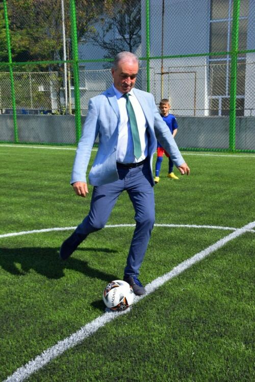 ОУ "Христо Ботев" в Асеновград вече разполага с игрище за мини футбол 