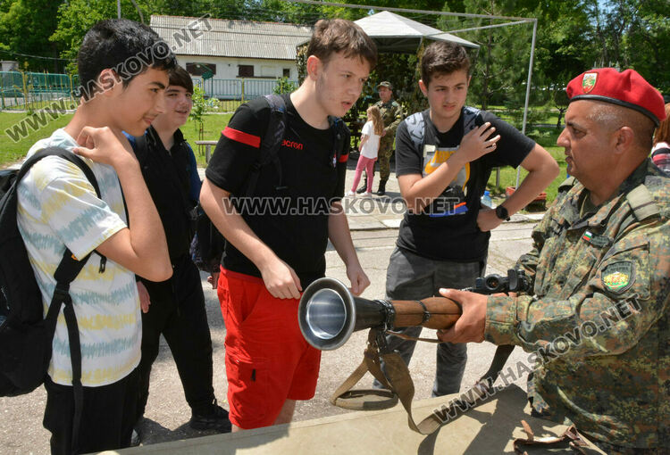 Хасковското поделение отвори врати, приеха 8 нови военнослужещи