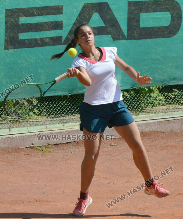 Ясни са полуфиналистите на сингъл на държавното първенство по тенис в Хасково