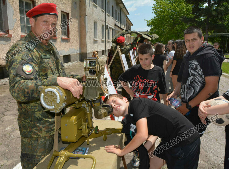 Хасковското поделение отвори врати, приеха 8 нови военнослужещи