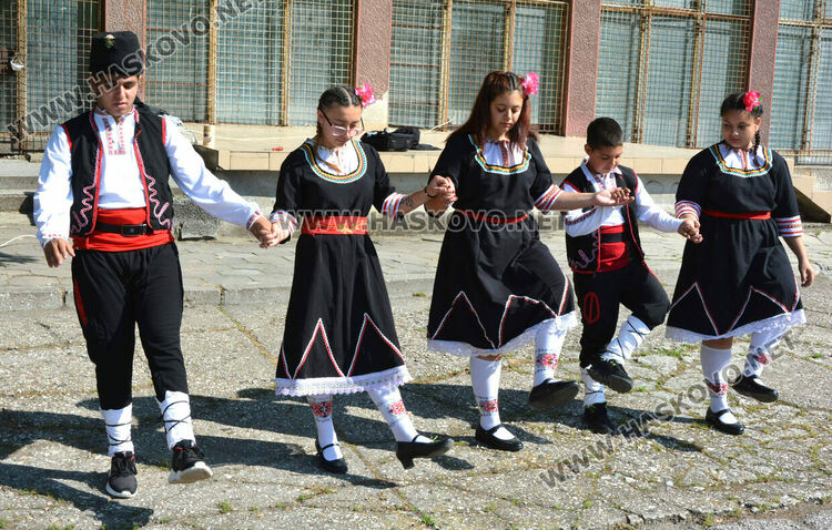 Хасковската ПГМЕТ „Стойчо и Кица Марчеви“ чества патронен празник