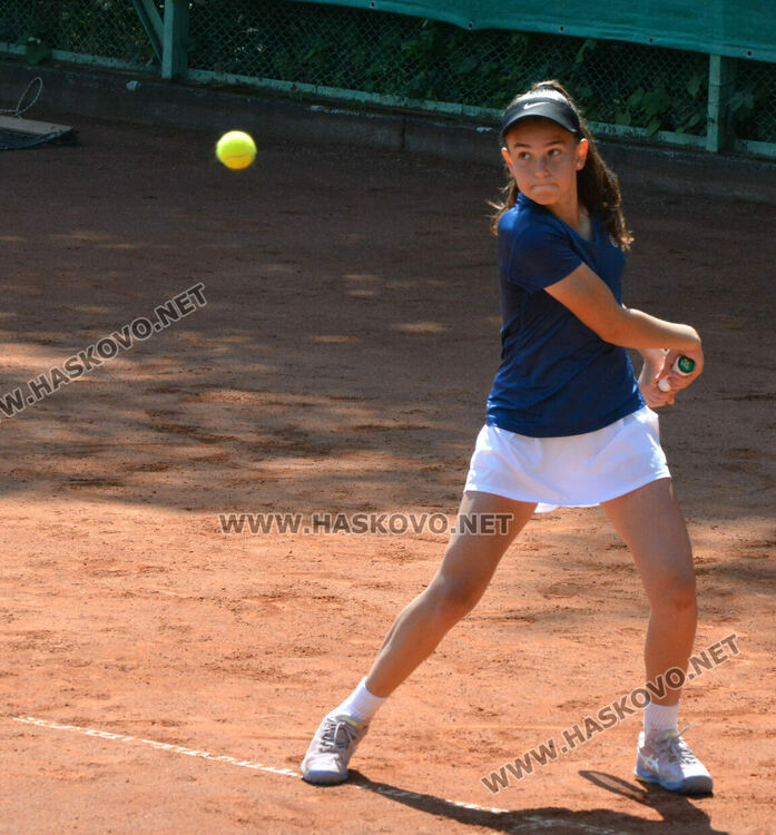 Ясни са полуфиналистите на сингъл на държавното първенство по тенис в Хасково