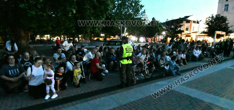 Заря в Хасково за Ботев и загиналите за свободата и независимостта на България