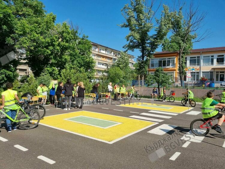 "Ваканция здравей!Да играем безопасно"-едно мероприятие на Интеракт клуба в Кърджали