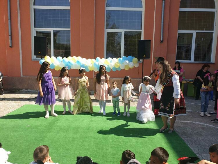 Карнавалът в Дебър