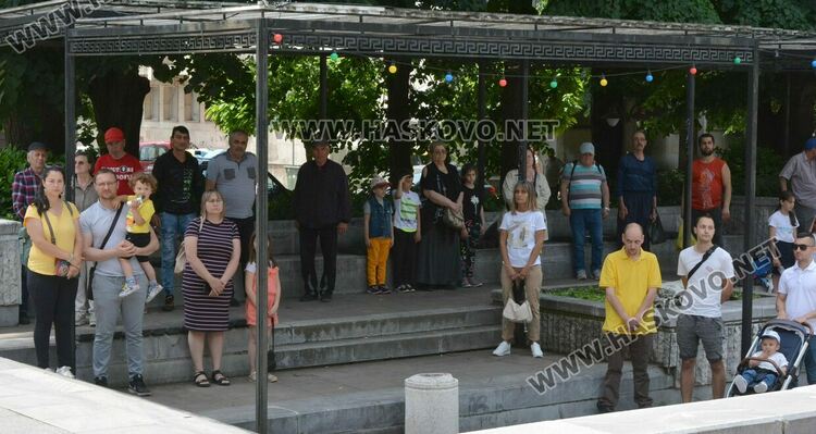 Хасково се преклони пред подвига на Христо Ботев и героите