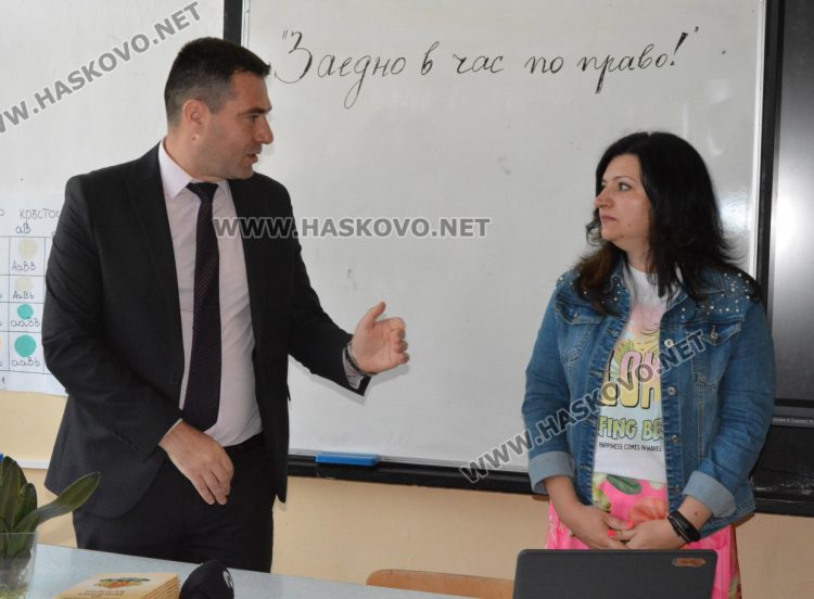 Ученици демонстрираха знания и бързина в играта „Заедно в час по право“