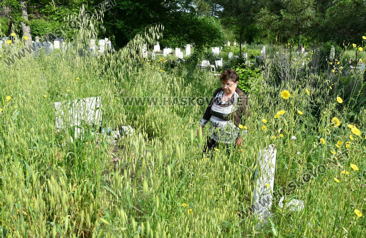 Гробищния парк "Кенана"