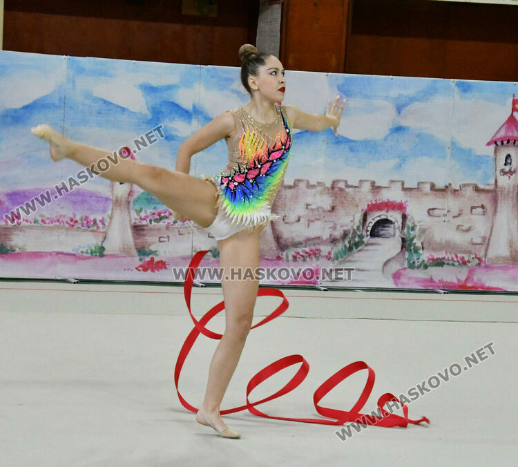 Коронясаха Кралица и Принцеса на турнира по художествена гимнастика „Аида“