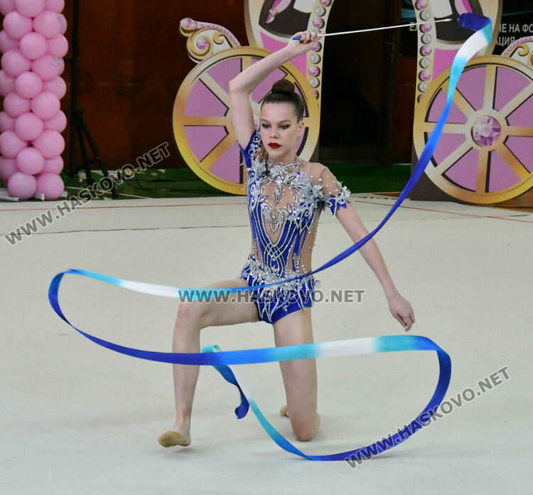 Коронясаха Кралица и Принцеса на турнира по художествена гимнастика „Аида“