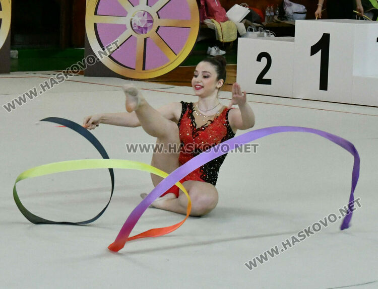 Коронясаха Кралица и Принцеса на турнира по художествена гимнастика „Аида“