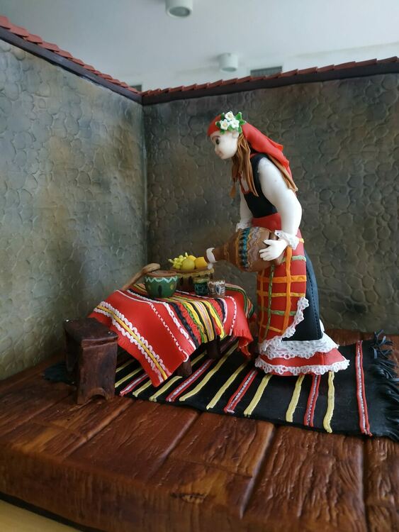 Захарна магия в сърцето на Родопите оживя в изложба в Момчиловци /галерия/