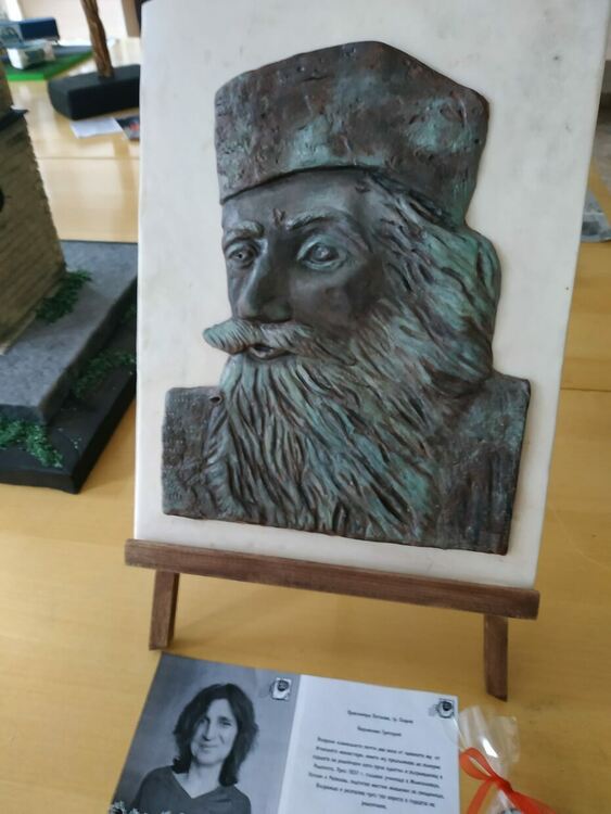 Захарна магия в сърцето на Родопите оживя в изложба в Момчиловци /галерия/