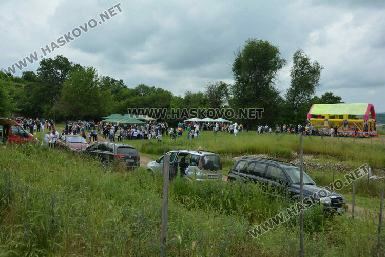 „Здравей, лято!“ забавлява децата за десети път с песни, танци и занаяти на открито