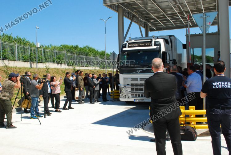 2 млрд. лв. годишно ще се пести при облекчаване на товарния трафик през страната ни