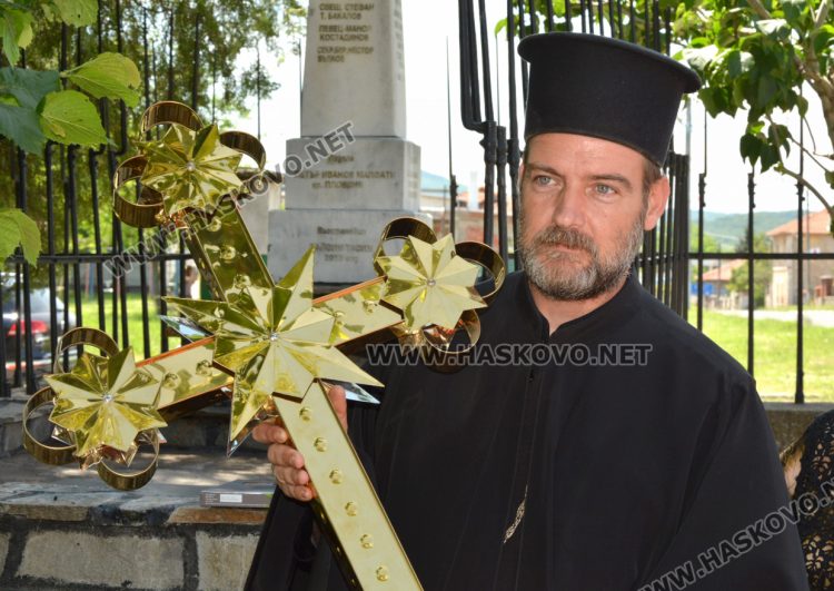 Отец Никола