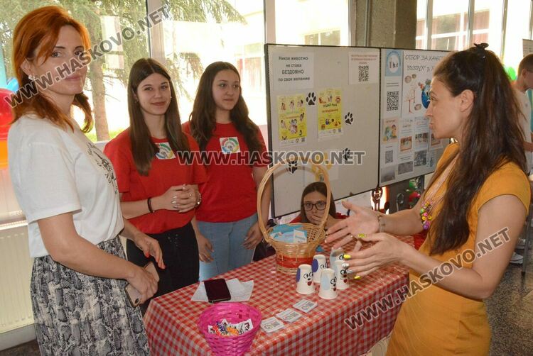 Ученици показаха проекти за решаване на екологични проблеми в Хасково