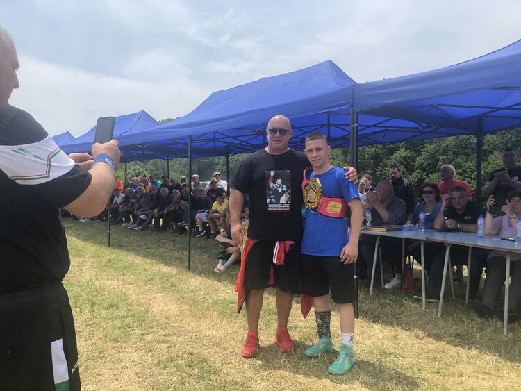 Георги Иванов със „Златна огърлица“ от турнира по борба край Тополовград