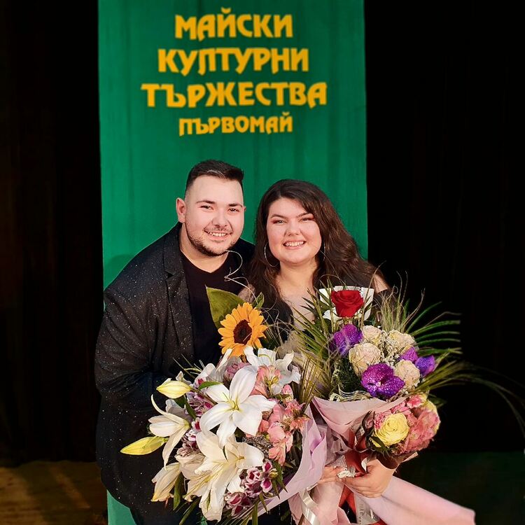 Сони и Нани ще представят песен на Хайгашод Агасян на фестивала "Бургас и морето".