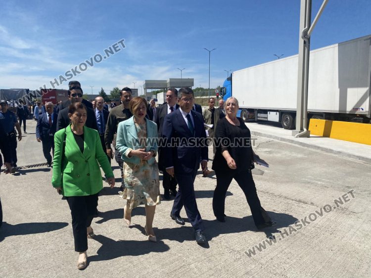 България и Турция подписаха меморандум за работа по жп транспорта