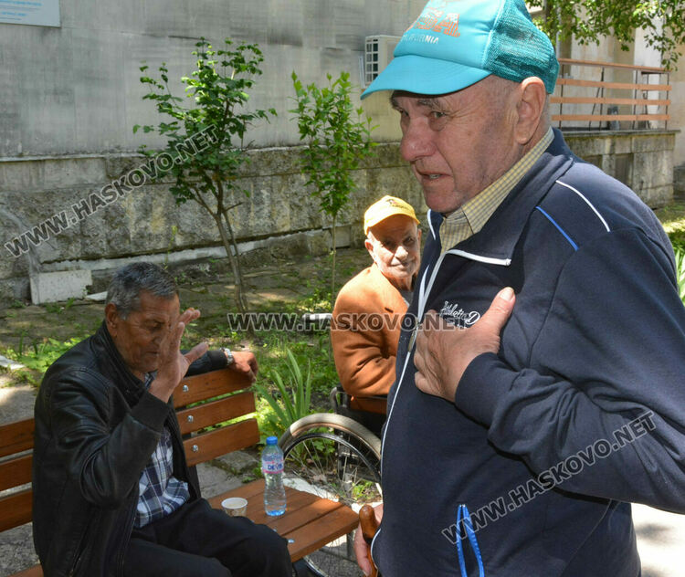 Ново семейство напусна Старческия дом в Хасково след алкохол и скандали 