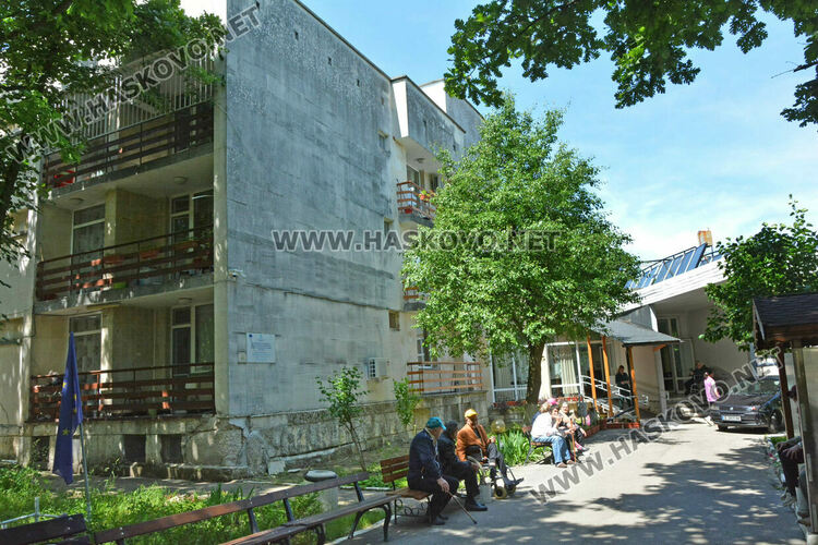 Ново семейство напусна Старческия дом в Хасково след алкохол и скандали 