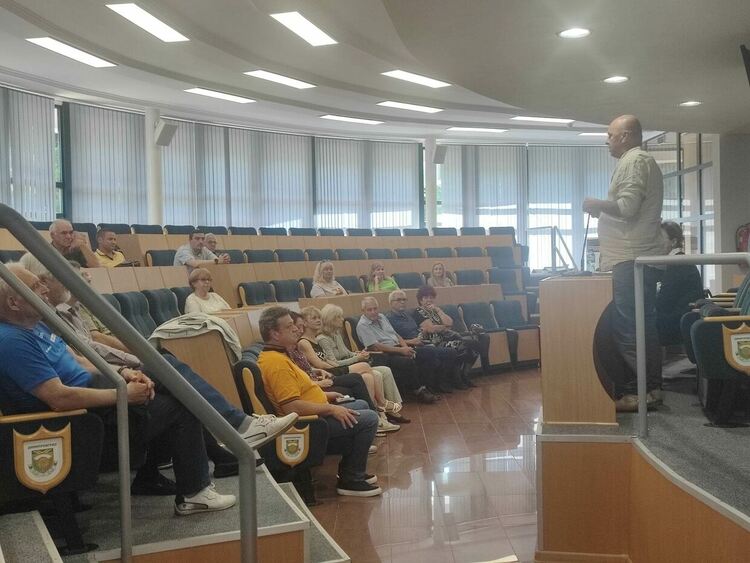 Предлагат Иван Евлогиев и проф. Иван Русчев за почетни граждани на Димитровград