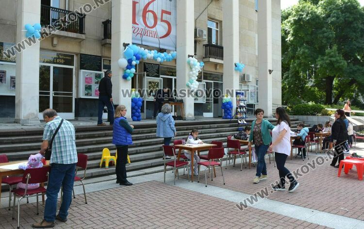 Започна „Забавно лято“ за деца в библиотеката на читалище „Заря“