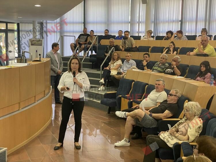 Кой и как може да кандидатства за безвъзмездни средства за соларни панели?