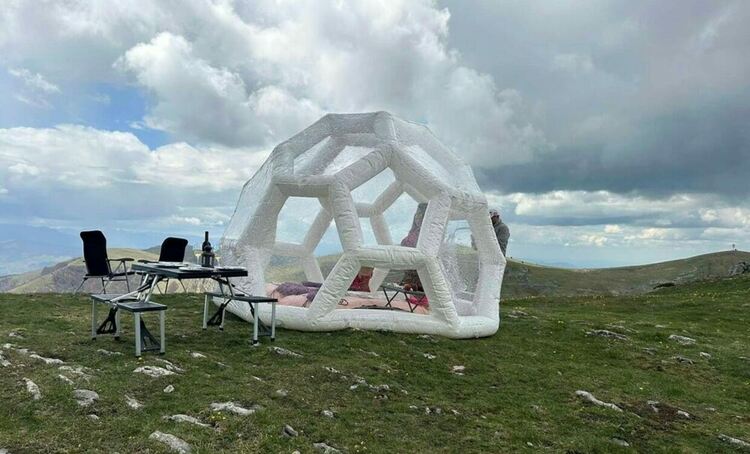 Нощ под звездите в прозрачна палатка във Врачанския Балкан