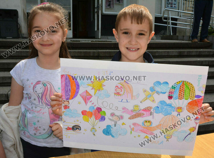 Започна „Забавно лято“ за деца в библиотеката на читалище „Заря“