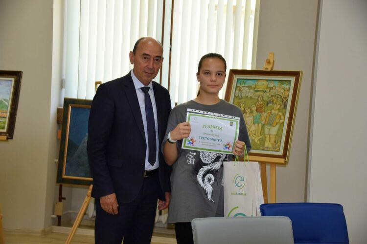 Наградиха победителите в еко конкурса в Асеновград 