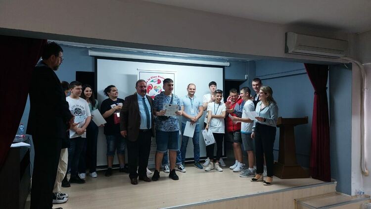 Ученици от Хасково обсъдиха тормоза в училище на международна среща в Турция 