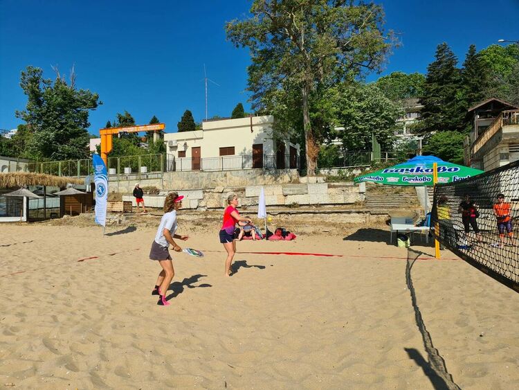 Работнически клуб "Спорт и здраве" от Кърджали стартира в 19-я международен работнически фестивал