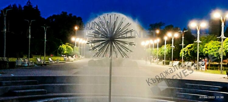 Заработи един от фонтаните в парк "Арпезос Север" за радост на посетителите