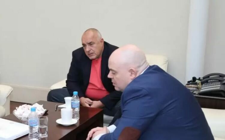 Гешев внесе в НС последните преводи на материалите по делото „Барселонагейт“