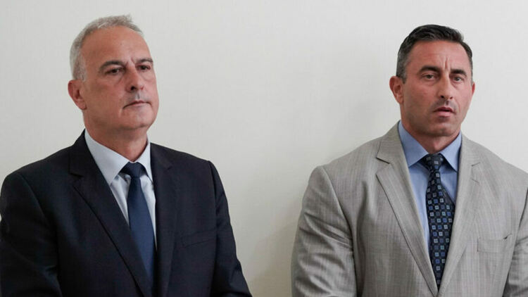 Новото правителство върна старите шефове на приходната агенция и митниците