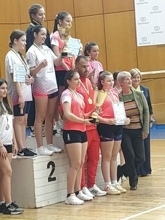 Бадминтонистите на СУ "Златаров" - с призови места в Ученическите игри