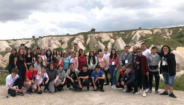 Ученици от Хасково обсъдиха тормоза в училище на международна среща в Турция 