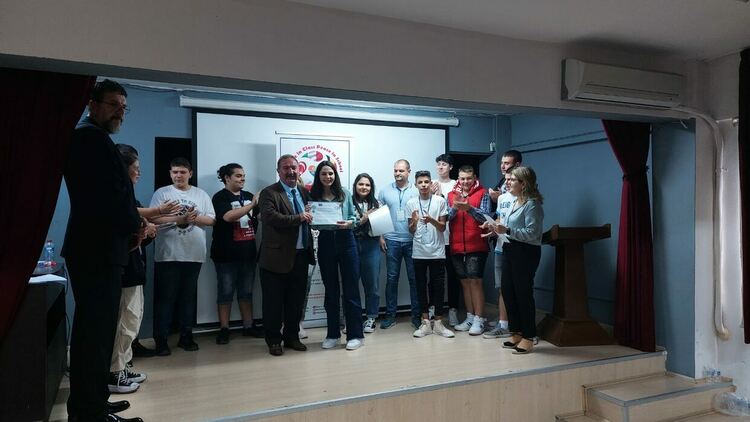 Ученици от Хасково обсъдиха тормоза в училище на международна среща в Турция 