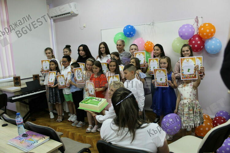 Детски център„HAPPY DINO“ чества рожден ден