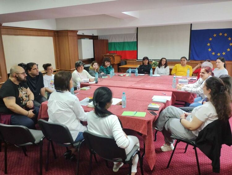 Предоставящите социални услуги в Първомай участват в кръгли маси за иновации и развитие в сферата им