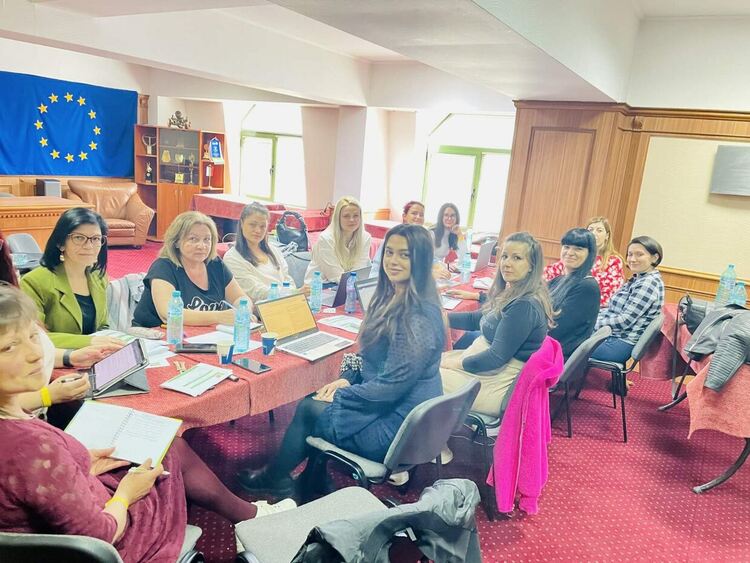 Предоставящите социални услуги в Първомай участват в кръгли маси за иновации и развитие в сферата им