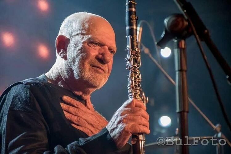 Иво Папазов-Ибряма и Жана Чакърова-Шукерска с отличието Мултикултурния човек