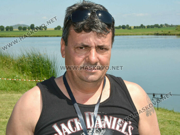 Въдичари в надпревара с шарани след земетресението на турнира по спортен риболов край Горски извор