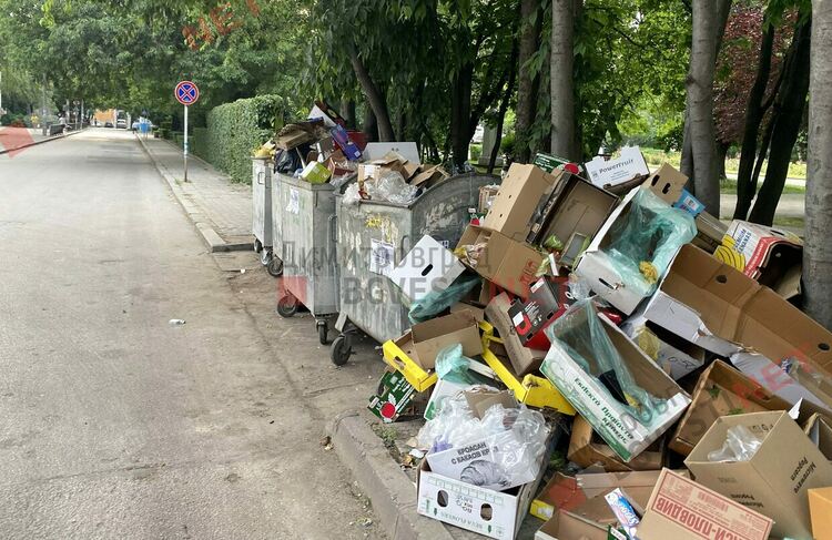 Как 80 метра ни пречат, а Еврокомисията предупреди България, че не се справя с боклука - АНКЕТА