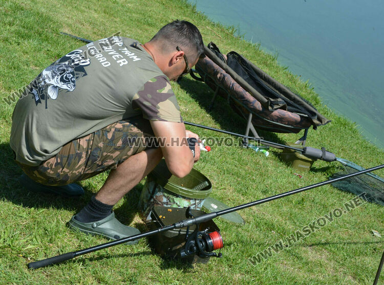 Въдичари в надпревара с шарани след земетресението на турнира по спортен риболов край Горски извор