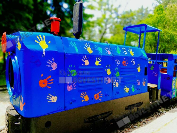 Детската железница в парк "Простор" работи отново от днес