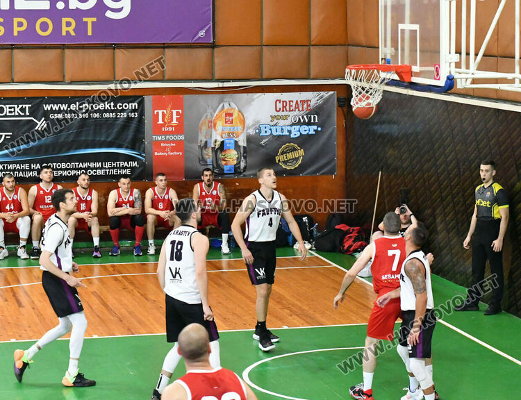 Баскетболистите на Хасково ще спорят за титлата в „А“ група